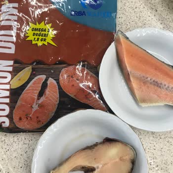 Aldığım Somonun Rengi Ve Kokusu Kötüydü