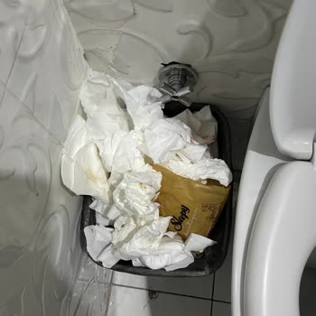 Üniversite Tuvaletlerinde Süregelen Hijyen Sorunu