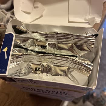 Açık Paketlenmiş Mama Gönderildi, Bebeğimin Sağlığı Tehlikeye Girdi