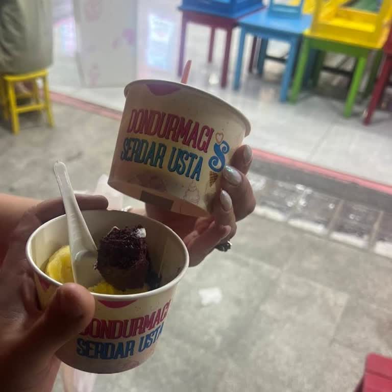 Dondurmacı Serdar Usta Bozuk Dondurma