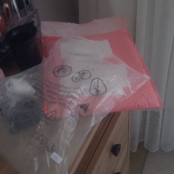 Gönderilen Ürün Farklı, İade Ücreti Talep Ediliyor