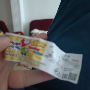 Cosby Sürpriz Yumurta İçinden Çıkan Oyuncak Ve QR Kod Sorunu