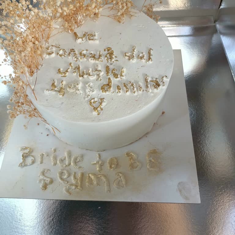 Mehmetzade Pastanesi Pastayı Korkunç Bir Şekilde Önümüze Sundular