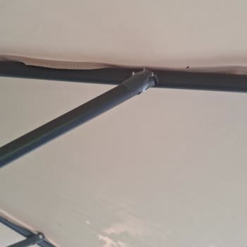 Koçtaş'tan Aldığım Şemsiye İlk Kullanımda Kırıldı, Değişim Yapılmadı