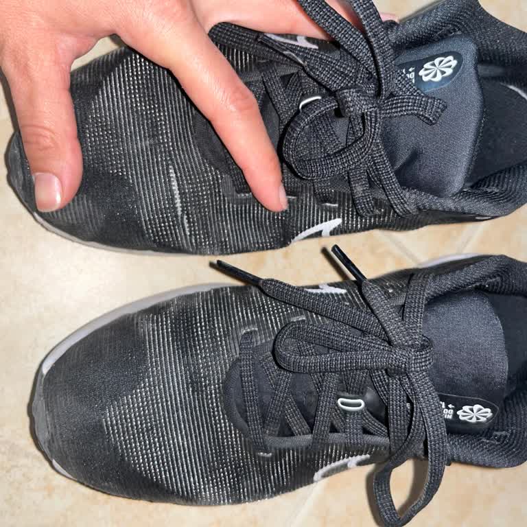 Az Kullanılan Nike Ayakkabı Kısa Sürede Açıldı, Mağduriyet Yaşıyorum