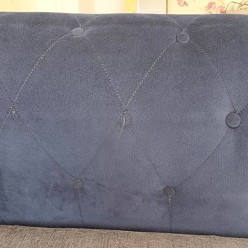 İstikbal Yeni Alınan Koltuk Takımında Bitmeyen Dikiş Ve Düğme Sorunları