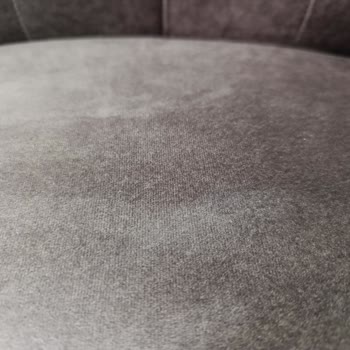 İstikbal Yeni Alınan Koltuk Takımında Bitmeyen Dikiş Ve Düğme Sorunları