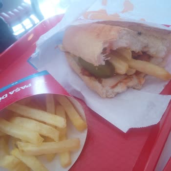 Paşa Döner Üsküdar'da Düşük Gramaj, İlgisiz Personel Ve Temizlik Sorunu