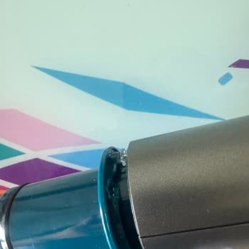 Philips Süpürgenin Plastik Kalitesi Nedeniyle Vida Yerleri Kırıldı, Mağdur Oldum