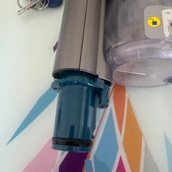 Philips Süpürgenin Plastik Kalitesi Nedeniyle Vida Yerleri Kırıldı, Mağdur Oldum