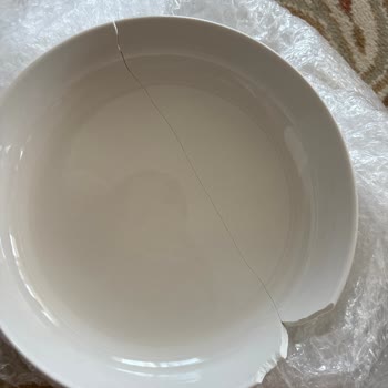 Kırık Ürünler Ve Yetersiz Canlı Destek Nedeniyle Çözüm Bulamıyorum