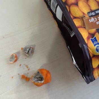 A101'den Aldığım Soslu Cipsin İçinden Anormal Ve Garip Bir Madde Çıktı!