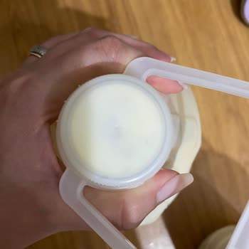 Bozuk Ve Etiketsiz Süt Satışı İle İlgili Kaba Davranış Ve İade Sorunu