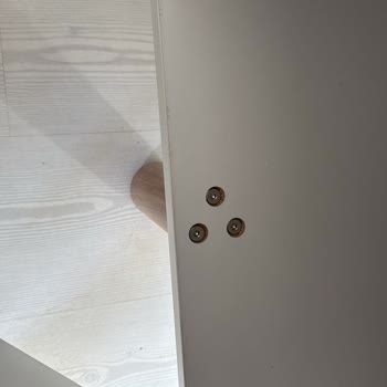 Aldığım Mobilyalar Defolu Ve Eksik Teslim Edildi İlgilenen Yok