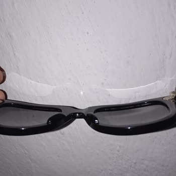 Aldığım Gözlük Kullanılmış Ve Teşhir Ürünü Çıktı, Mağdur Oldum