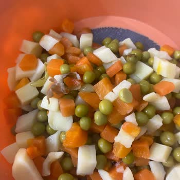 Konservenin İçinden Yabancı Madde Çıkması