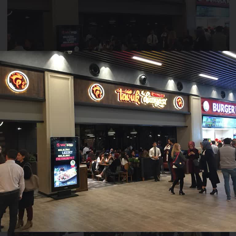 Hilltown AVM Tavuk Dünyası'nda Sipariş Gecikmesi Ve Müşteri Memnuniyetsizliği