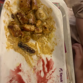 Köri Soslu Tavuk Yanmış Ve Değişim Talebim Karşılanmadı