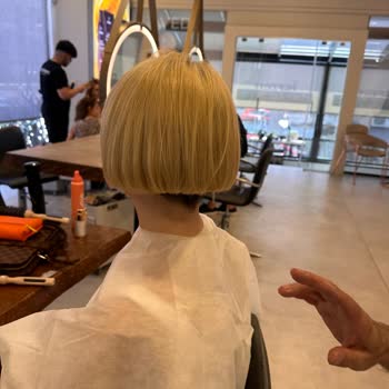 Kaizen Hair Dressing Kuaförde Dikkatsiz Kesim Ve İlgisiz Yaklaşım