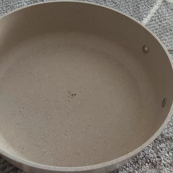 Korkmaz  2 Yılda Soyulan Ve Kabaran Korkmaz Tencere Seti Mağduriyeti