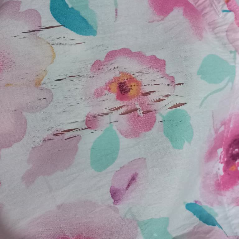 Yeni Alınan Kız Çocuk Gömleğinde Hızlı Yıpranma Ve Yırtık Sorunu