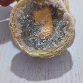 Temizlenmemiş Ve Kılçıklı Enginarın Değişimi Reddedildi