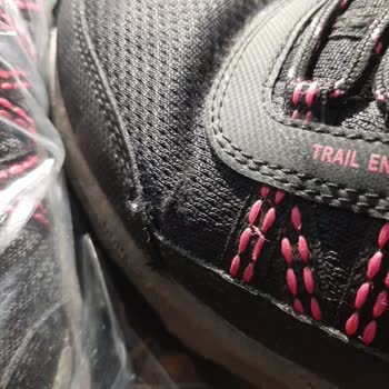 Skechers Ayakkabının Dikişleri Garanti Süresinde Söküldü, Kullanıcı Hatası Olarak Değerlendirildi