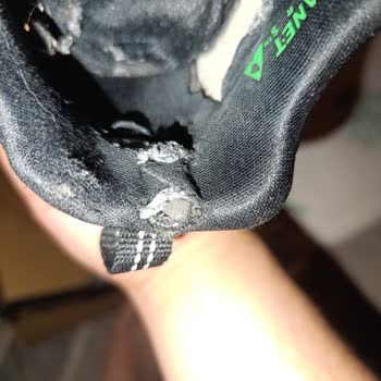 Boyner'den Aldığım Ayakkabılar Kısa Sürede Yırtıldı, Mağaza Kullanıcı Hatası Dedi