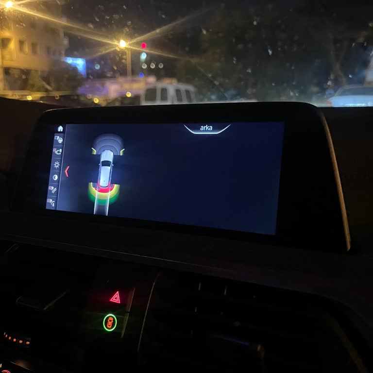 X3 Aracımda 17 Bin Kilometrede Geri Görüş Kamerası Arızası