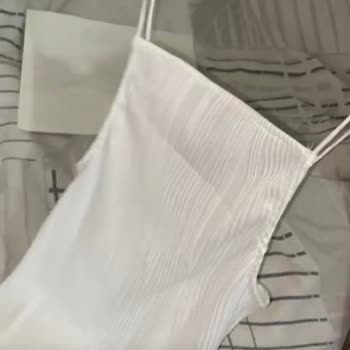 Sipariş Ettiğim Elbise Yerine Farklı Ve Kalitesiz Ürün Gönderdiler İletişim Yok