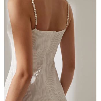 Sipariş Ettiğim Elbise Yerine Farklı Ve Kalitesiz Ürün Gönderdiler İletişim Yok