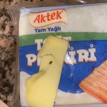 Aktek Tost Peynirinde Böcek Çıkması Nedeniyle Hayal Kırıklığı