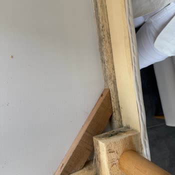 Küflü Ve Yanlış Malzemeden Yapılmış Koltuklar, Satış Sonrası Destek Eksikliği