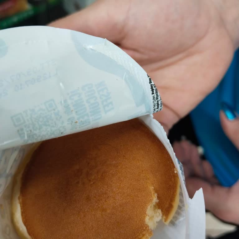 Eti Süt Burger Üzerinde Kıl Çıkması Ve Mağduriyet