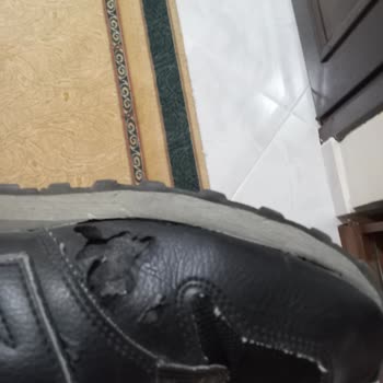 Yeni Alınan Ayakkabının Kısa Sürede Dağılması Ve İnceleme Sürecindeki Memnuniyetsizlik