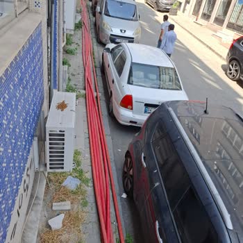 Bedaş'ın Kablo Çalışmaları Sonrası Mahallede Elektrik Ve Güvenlik Sorunları