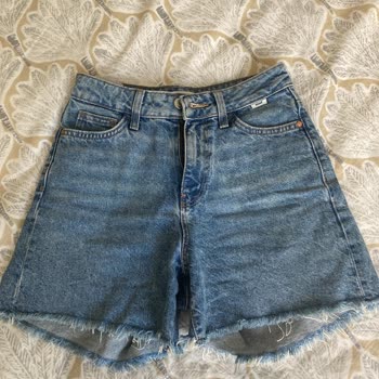 Aldığım Şort Kısa Sürede Bollaştı, İade Etmek İstiyorum