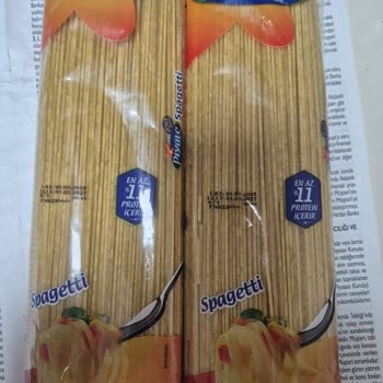 Sorunlu Piyale Makarna Ve İlgisiz Mağaza Personeli