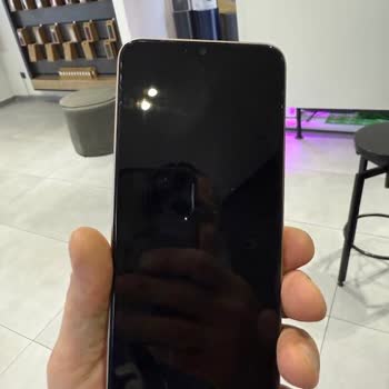 Reeder Telefonun Ekran Paneli Garanti Kapsamında Onarılmadı