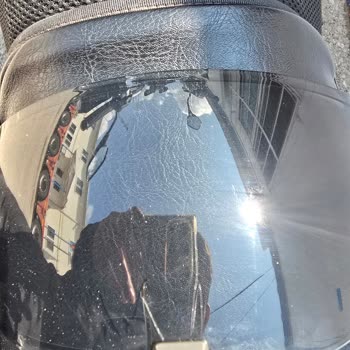 Kask Vizörü Çatladı Firma Garanti Kapsamına Almadı