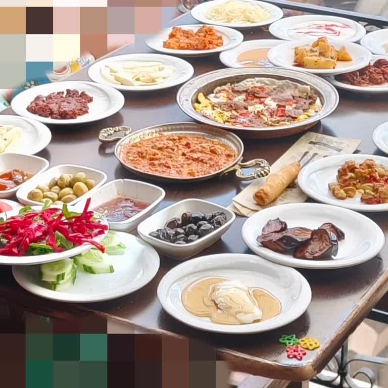 Kahvaltı Salonunda Yetersiz Hizmet Ve Yanıltıcı Fiyatlandırma Deneyimi