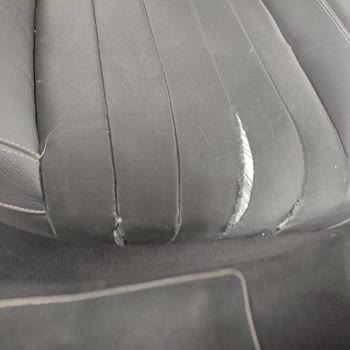 Mercedes E220d Arka Koltuk Kılıfı Dikiş Sorunu Tekrar Ediyor