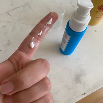 Aldığım Güneş Kreminin İçinden Kıl Çıktı, Hijyen Endişesi Yaşıyorum