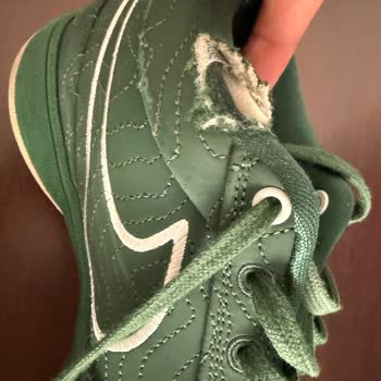 Bir Ayda Yırtılan Basket Ayakkabısına Firma Sahip Çıkmadı