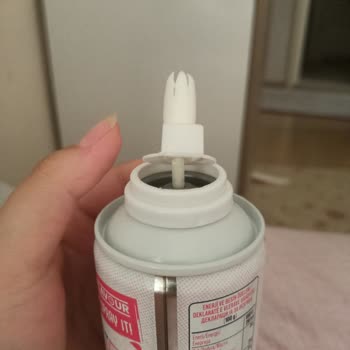 Aldığım İki Sprey Krem Şantinin Kapağı Bozuk Çıktı