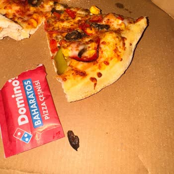 Pizzada Çekirdek Kabuğu Çıkması Dişimi Riske Attı