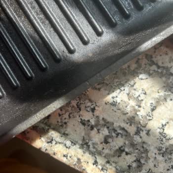 Yeni Aldığım DemirDöküm Tavada Atmalar Oluştu