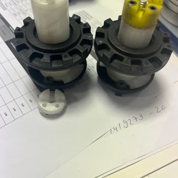 Проблема оси переднего колеса Globber 4 in 1 и гарантийным обслуживанием