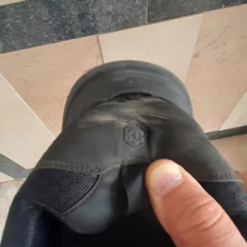 FLO Mağazasından Alınan Üründe Yırtılma Ve Açılma Sorunu Çözülmedi