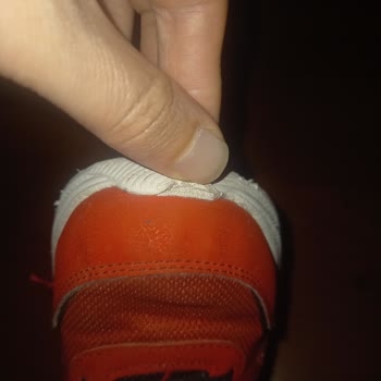 Skechers Prismatrons: Kinderschuh nach 1 Monat beschädigt – Reklamation abgelehnt